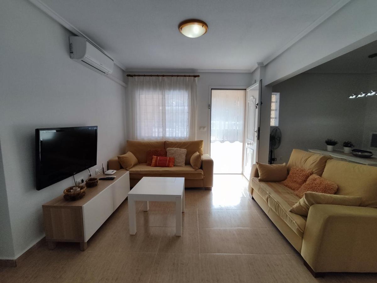 El Bungalow De Javi 格兰阿利坎特 外观 照片